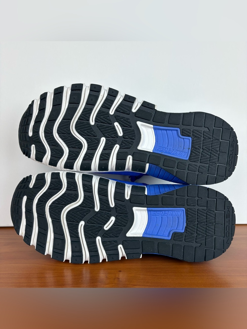 Nike Free Macon 6 Training Shoes - Picture 8 of 14